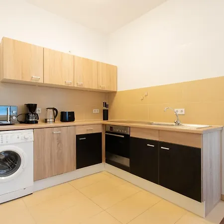 Raj Living - 1 Or 4 - 15 Min To Messe Dus - 10 Min Old Town Dus Dusseldorf