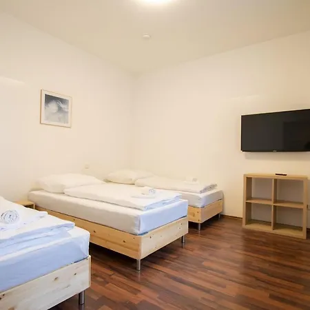 דירה Tolstov - 1 Or 4 - 15 Min To Messe Dus - 10 Min Old Town Dus דיסלדורף