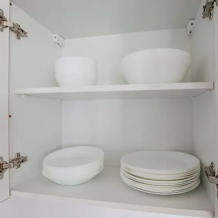 Lägenhet Tolstov - 1 Or 4 - 15 Min To Messe Dus - 10 Min Old Town Dus *