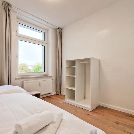 아파트 Tolstov Apartments - 4 Room Apartment - 15 Min To Messe Dus - 10 Min Old To Town Dus