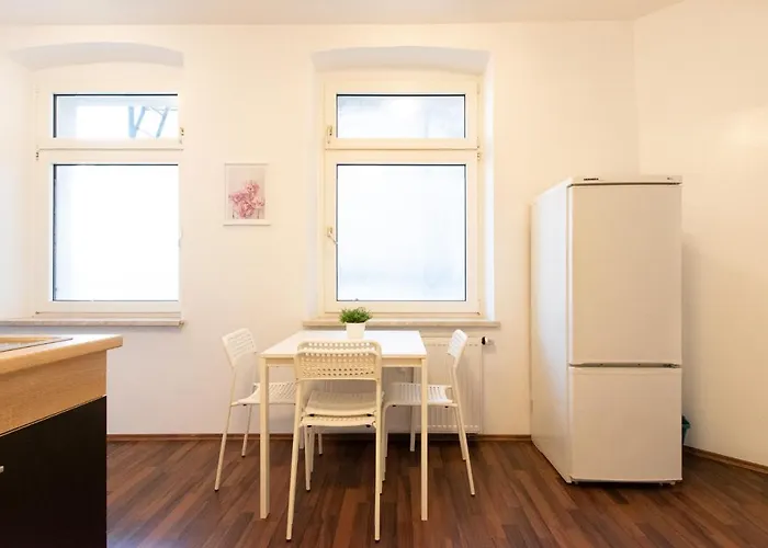 Tolstov - 1 Or 4 - 15 Min To Messe Dus - 10 Min Old Town Dus * Dusseldorf