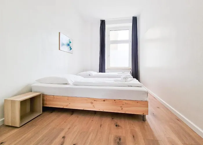 Tolstov - 1 Or 4 - 15 Min To Messe Dus - 10 Min Old Town Dus Düsseldorf