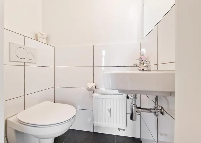 Appartement Tolstov - 1 Or 4 - 15 Min To Messe Dus - 10 Min Old Town Dus