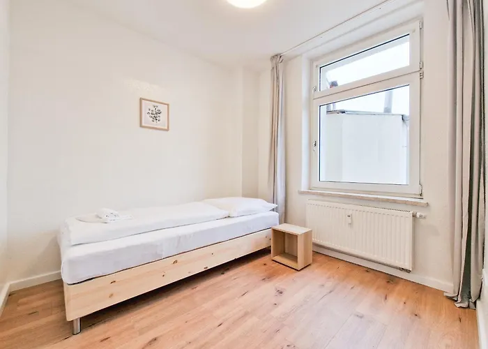 Tolstov - 1 Or 4 - 15 Min To Messe Dus - 10 Min Old Town Dus * Dusseldorf